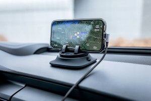 Uchwyt na telefon do samochodu na kokpit Supero, czarny 10