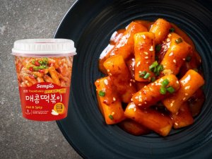 Koreańskie tteokbokki kluseczki ryżowe w sosie hot spicy topokki danie instant sempio 160g 4