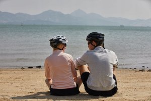 Kask szosowy Bluetooth 55-61cm LED/SOS/Intercom czarny 8