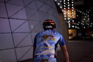 Kask szosowy Bluetooth 55-61cm LED/SOS/Intercom czarny 9