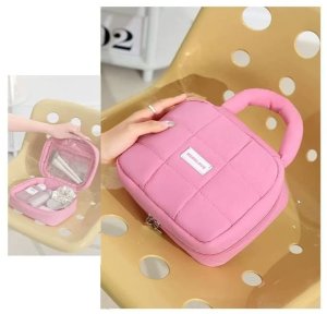 Kosmetyczka damska pikowana kuferek z rączką 21 x 17 x 8cm KS139R 5