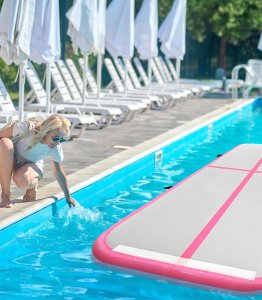 Master Dmuchany materac gimnastyczny AirTrack G943 400 cm x 100 cm x 10 cm różowy 5