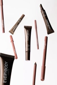 EVERYBODY London Konturówka do ust 03 Nude Pink 5