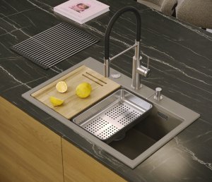 MARC 110 WORKSTATION GraniteQ zlewozmywak 1-komorowy 760*500*235 mm pearl beige + syfon push to open + dozownik stal szcz.+ wkładka ociekowa+ Qmata +deska/ elementy stalowe 2