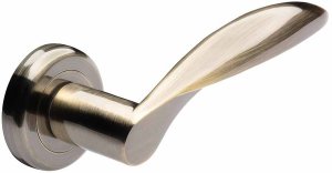 Door handle INOVO Eagle 502, universal, antique brass color. 1