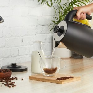 Czajnik czarny elektryczny 3000 W PETRA, 1,7 l 3