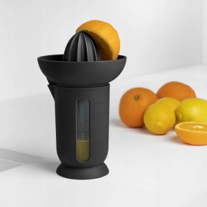 UFO Wyciskarka z dzbankiem 0,5l czarna 2