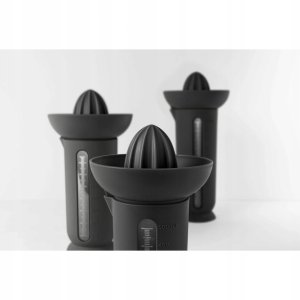 UFO Wyciskarka z dzbankiem 0,5l czarna 7