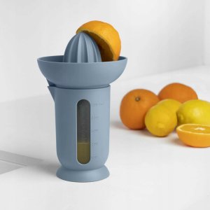 UFO Wyciskarka z dzbankiem 0,5l niebieska 2