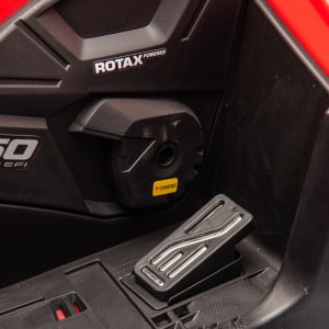 Quad Can Am Outlander 4x4 DK-CA005 Czerwony 11