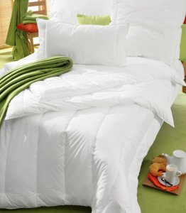 KOŁDRA LIVIA 200 X 220 MEDYCZNA WYTRZYMAŁA TRWAŁA MIĘKKA CAŁOROCZNA CIEPŁA MIKROFIBRA 4