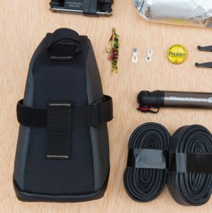 Torba pod siodło BLACKBURN GRID LARGE SEAT BAG black, wodoodporna, odblaskowa, 1,9L (NEW 2025) 6