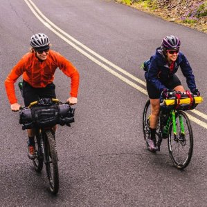 Blackburn Torba na kierownicę BLACKBURN OUTPOST HB ROLL & DRY BAG black 14L 4