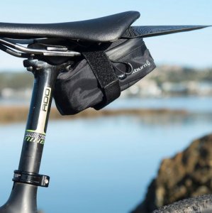 Torba pod siodło BLACKBURN GRID MTB SEAT BAG black, wodoodporna, odblaskowa, 0,4L (NEW 2025) 6