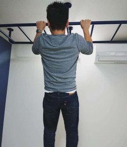 Drabinka gimnastyczna sufitowa SLIM czarna | metalowa | 200x40 cm | 100 kg 10