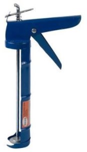 CAULKING GUN WITH TIN 320 ML OKKO 2