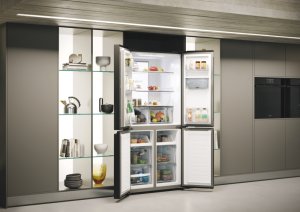 REFRIGERATOR SBS HCR7818DWPT HAI 21