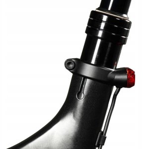 Lupine Lampka tylna do e-bike LUPINE C14 45 Lumenów, Fabryczne wyjście pod Shimano, Zintegrowana z zaciskiem sztycy, Średnica obejmy 31.8mm (NEW) 2