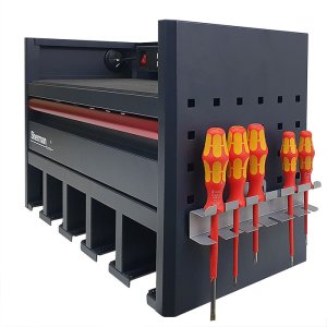 Szafka warsztatowa półka wisząca na elektronarzędzia z listwą zasilającą 10