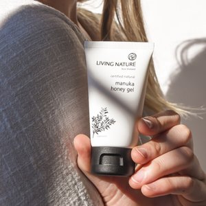 Living Nature Miód Manuka w żelu przeciwtrądzikowy 50 ml 4