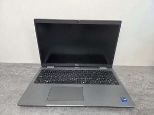 Dell Latitude 15 5550 i5-1335U 64GB 512SSD FHD IPS 15,6'' 11Prof 8