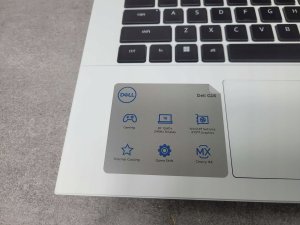 Dell G16 7630 i9-13900HX 32GB 1TB SSD RTX4070 QHD+ 240Hz Win11 Gaming Biały 6