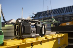 PerfectPro WORKSTATION Job Site Radio 5