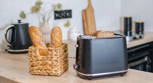 TOSTER TX 5002 CZARNY 920 W PRO 9