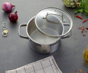 GARNEK PROFESJONALNY 20 CM INOX 3.6 L 5