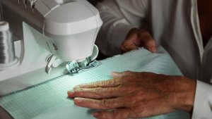 Cecotec BelleCouture OverLock Maszyna do szycia 6