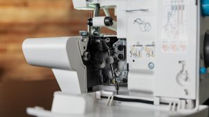 Cecotec BelleCouture OverLock Maszyna do szycia 8