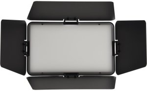 Amaran Pano  60c Barn Doors 1