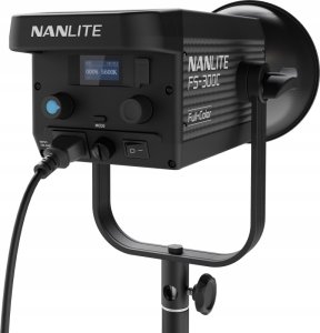 Nanlite FS-300C Full-Color Studio-Scheinwerfer 2