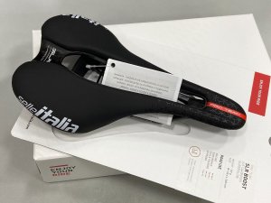 Siodło SELLE ITALIA SLR BOOST PRO TEAM 6.1 KIT CARBONIO SUPERFLOW S (id match S3), 133g (NEW) 2
