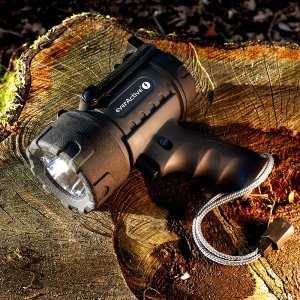 Ładowalny szperacz LED everActive SL-500R Hammer 8