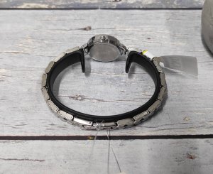 Zegarek Q55B-002P Damski Klasyczny Srebrny 30M . 5