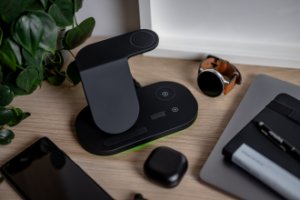 Ładowarka Newell Ładowarka indukcyjna induOne N-GY-Z7L do 3 urządzeń mobilnych - czarna 8