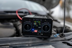 Przetwornica Newell Przetwornica napięcia z czystą sinusoidą - 12 V / 230 V, 1000 W 8