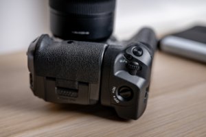 Battery Pack Newell BG-R10 do Canon 12