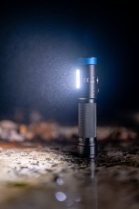 Latarka taktyczna Newell FL1000 USB-C 20