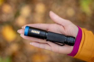 Latarka taktyczna Newell FL1000 USB-C 10