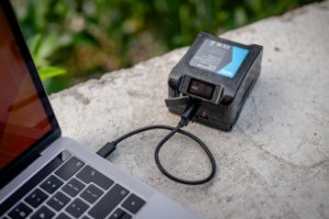 Zestaw Lampa LED Newell Air Artha XL i Akumulator Newell BP-95 LCD V-Mount 10