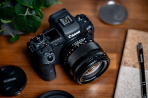 Obiektyw Voigtlander Nokton 50 mm f/1,0 do Canon RF 17