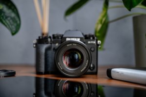 Obiektyw Voigtlander Nokton 35 mm f/0,9 do Fujifilm X 13