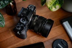 Obiektyw Voigtlander Nokton 35 mm f/0,9 do Fujifilm X 10