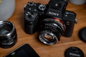 Adapter bagnetowy Voigtlander Close Focus II Leica M / Sony E 9