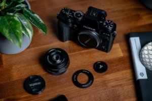 Obiektyw Voigtlander Ultron 27 mm f/2,0 do Fujifilm X - czarny 7