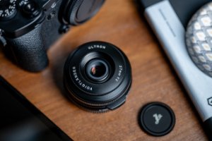 Obiektyw Voigtlander Ultron 27 mm f/2,0 do Fujifilm X - czarny 10