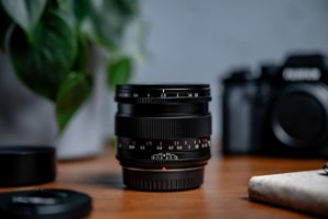 Obiektyw Voigtlander Nokton 50 mm f/1,2 do Fujifilm X 9