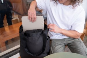 Plecakotorba Wandrd Tote Backpack 52